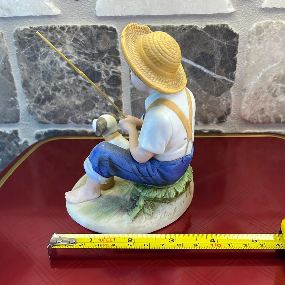 Homco little BOY 👦 fishing with his 🐶 PUPPY FIGURINE #1466. Purchased 1985 - Picture 4 of 6